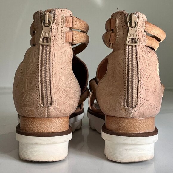 Mjus Woman's Tan Textured Leather Wedge Sandal Size 6 (36) - Picture 12 of 16